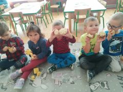 Prezentacja stempli wykonanych z ziemniaków