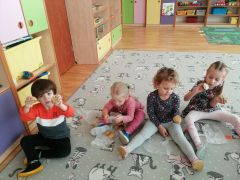 Prezentacja stempli wykonanych z ziemniaków