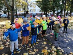 Zabawy na placu przedszkolnym 