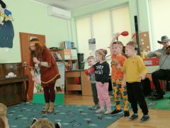 Audycja muzyczna "Muzyczne sandały Pędzącej Strzały"