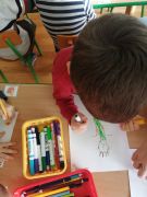 "Miś"- rysowanie flamastrami i kredkami
