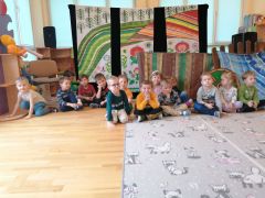 Teatrzyk kukiełkowy "Kukła z wiejskiego podwórka”