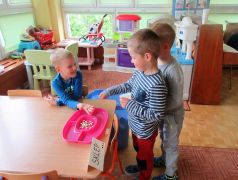 Kupujemy - sprzedajemy
zabawa tematyczna w ramach zajęć matematycznych