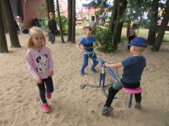 leśny plac zabaw