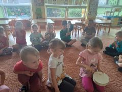 GRA NA INSTRUMENTACH