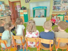 Teatrzyk w wykonaniu dzieci