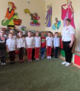 Śpiewanie hymnu