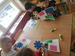 Kwiaty- praca z papieru
