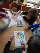 Zabawa rzuć kostką i ozdób jajko