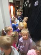 grupa V w teatrze lalek