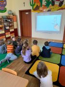 prezentacja multimedialna mit o Tezeuszu i Ariadnie